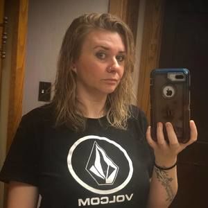 Meet your Posher, Melissa